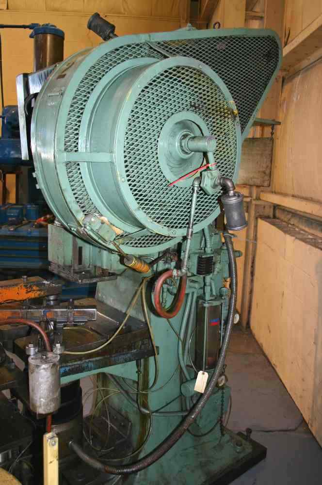 20 TON V & O GAP BED NOTCHING PRESS: YODER #51138