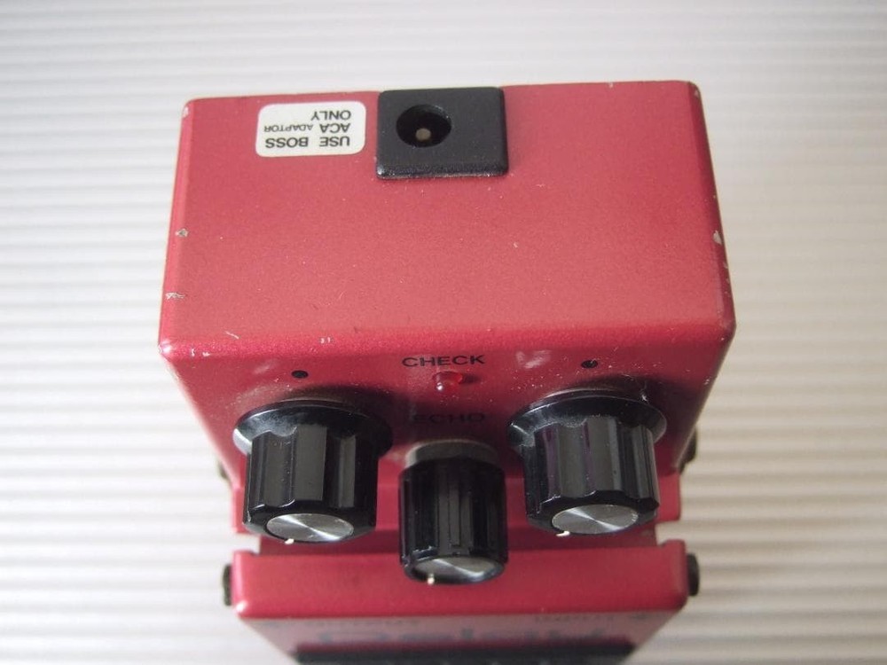 BOSS DM-2 Analog Delay Pedal