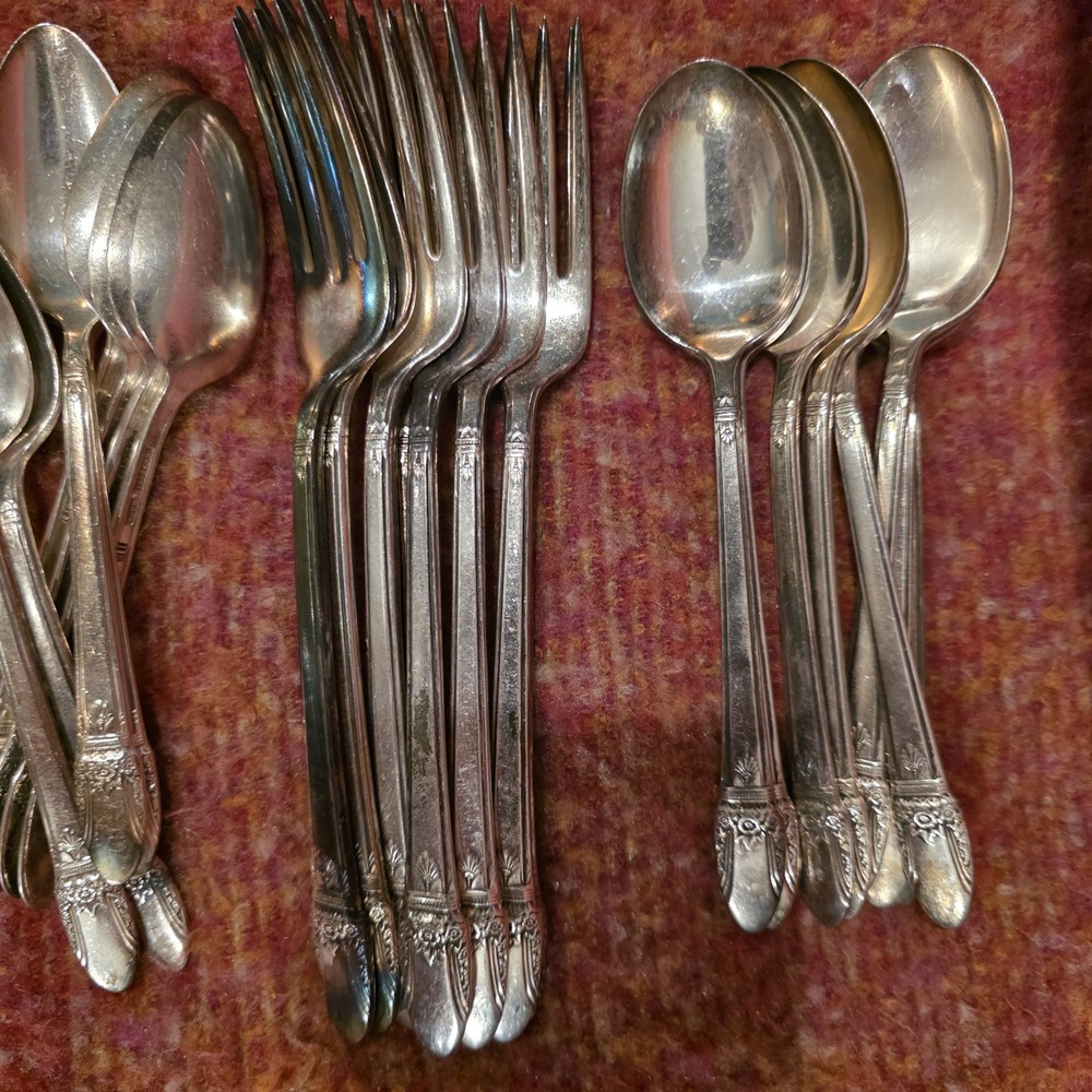 58 piece set 1847 Rodger Bros Silverplate Flatware First Love Pattern 1937-1973