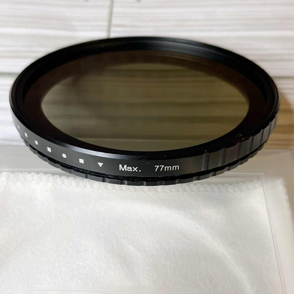 Genus 77mm ND Filter with Case, Microfiber, And Hardware Good