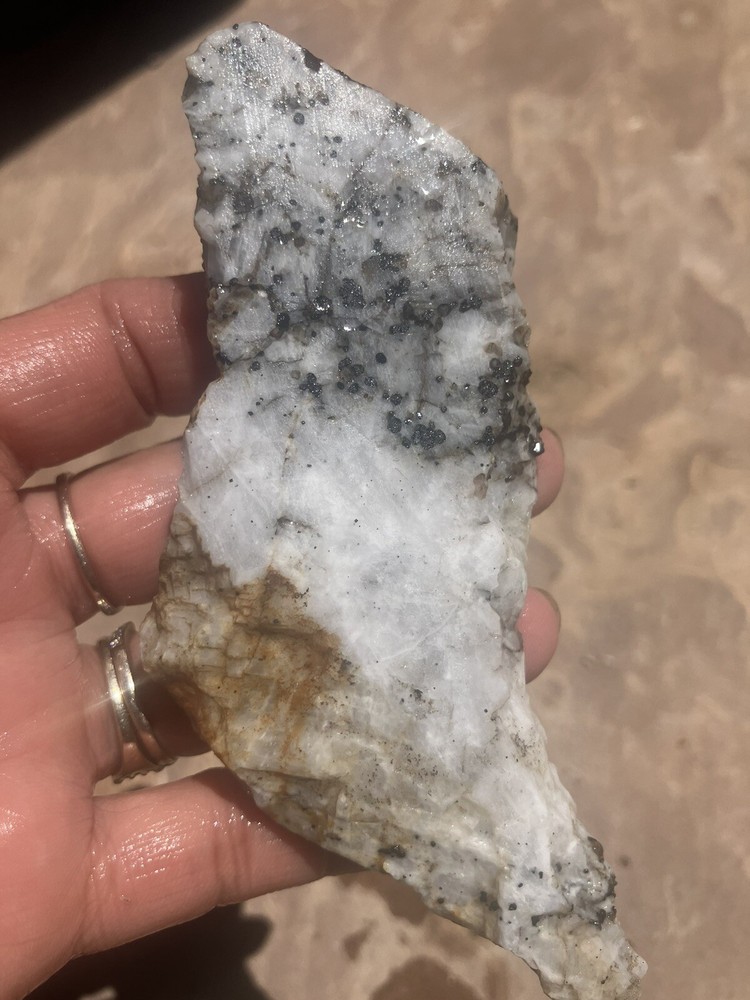 Franklinite/Willemite Slab