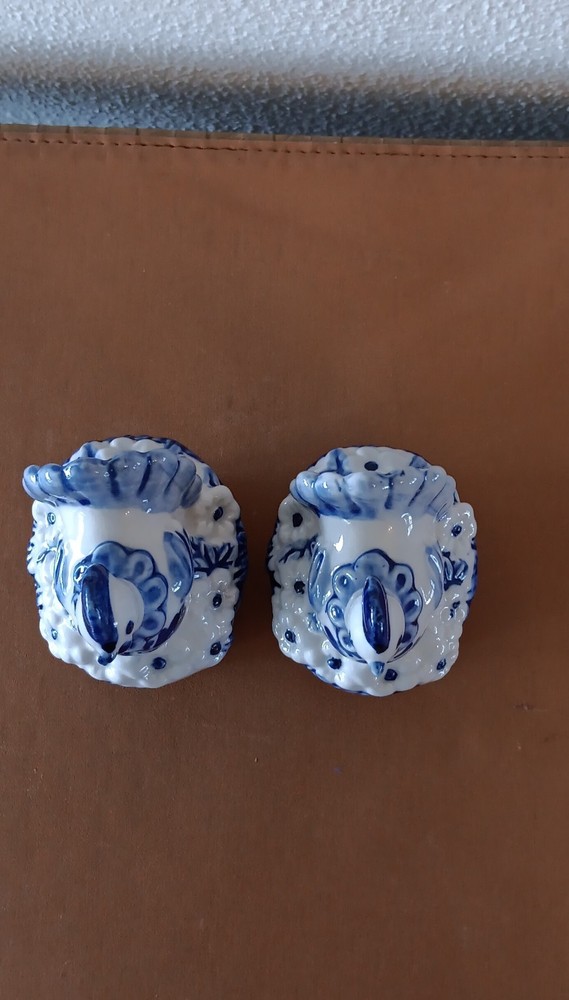 Delfts Blue Hand Painted Ceramic Chicken Salt & Pepper Shakers, Blue & White