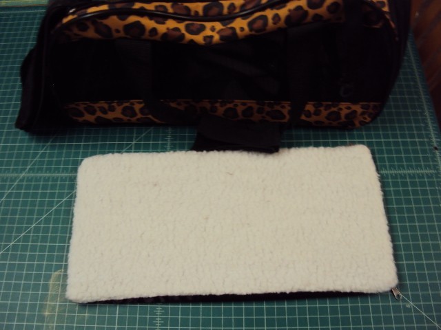 Small pet carrier
