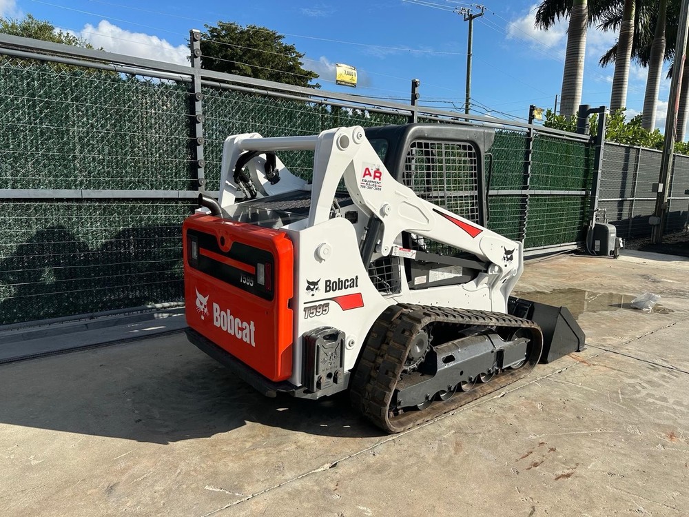 2019 BOBCAT T595 OPEN CAB - STANDARD CONTROLS- NO DEF- NEW TRACKS