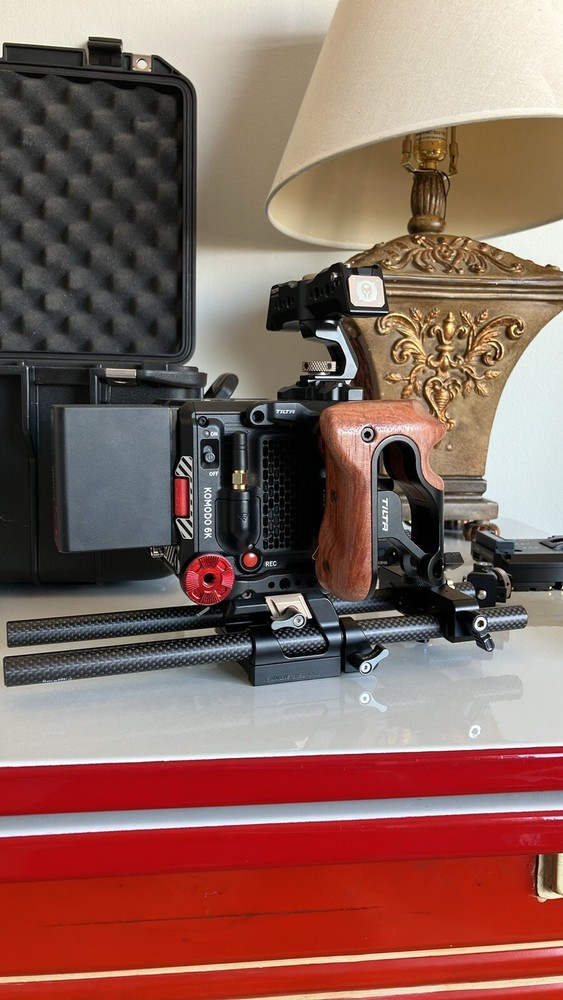 RED KOMODO 6K PACKAGE w/ Accessories