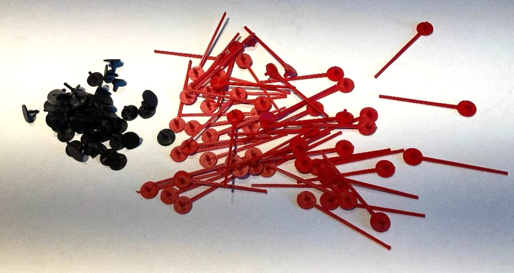 50  2''  PLASTIC BATTERY Clock second Hands & 50 Pivot Caps