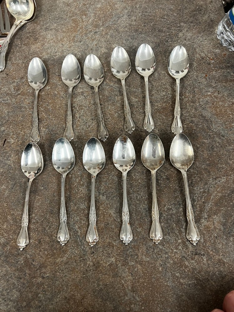 MDS Japan MDJ2 61 Piece Silverplated Flatware Set