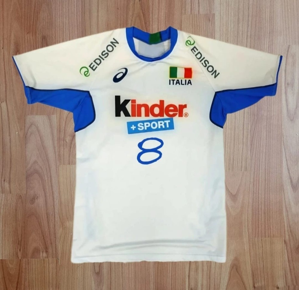 VOLLEYBALL LOT 8 MATCH WORN SHIRTS