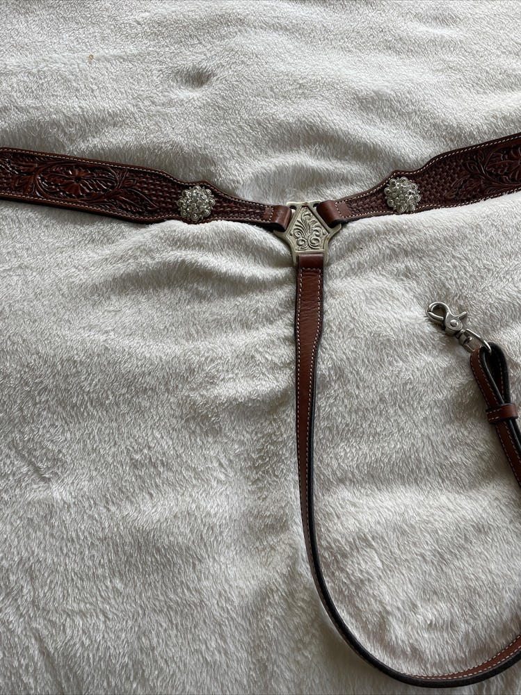 Schutz brothers horse breast collar