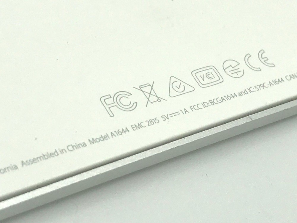 Apple Magic 2 Keyboard A1644 Rechargeable wireless Keyboard lighting bluetooth