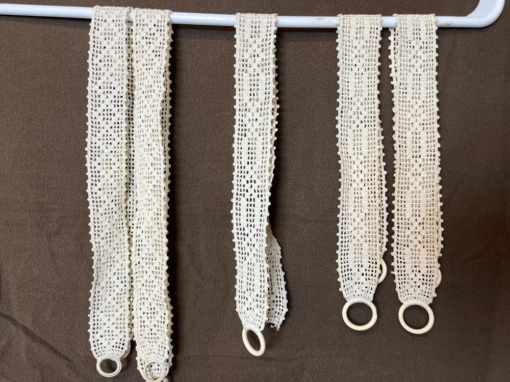 5 ) Vintage Crochet Curtain Tie Backs