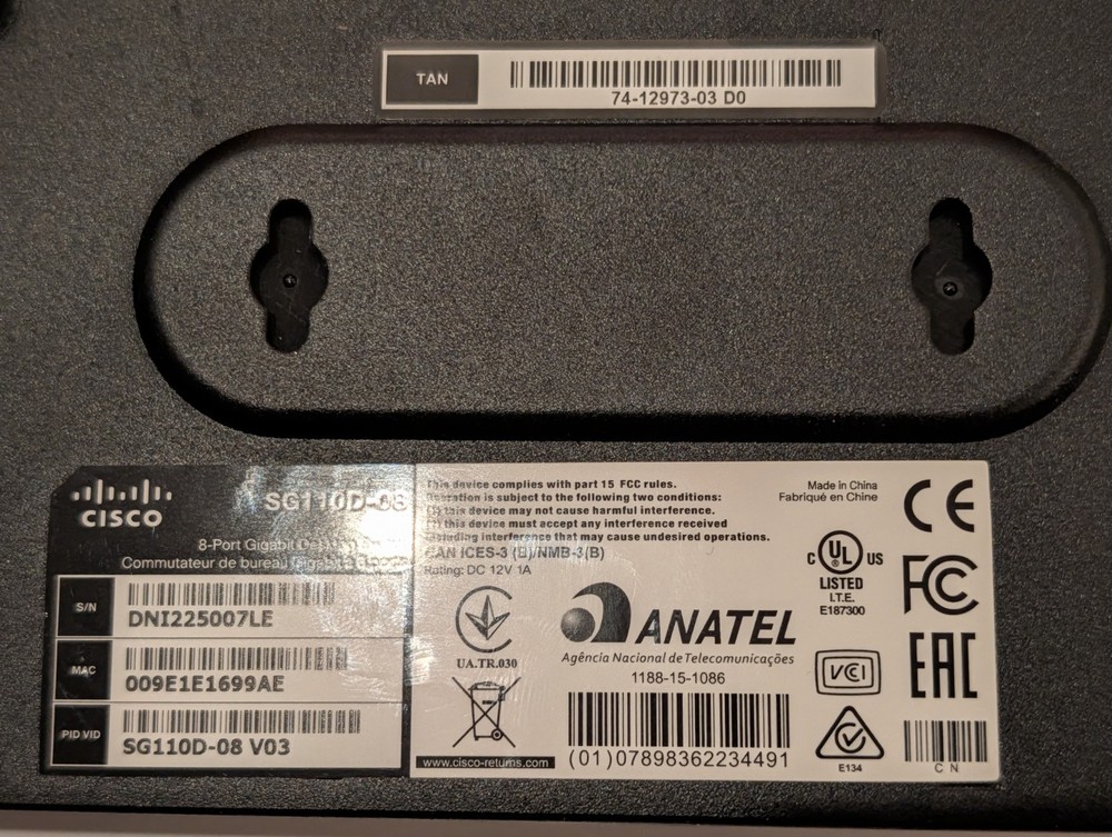 Cisco Switch SG110D-08 8-Port Gigabit Switch