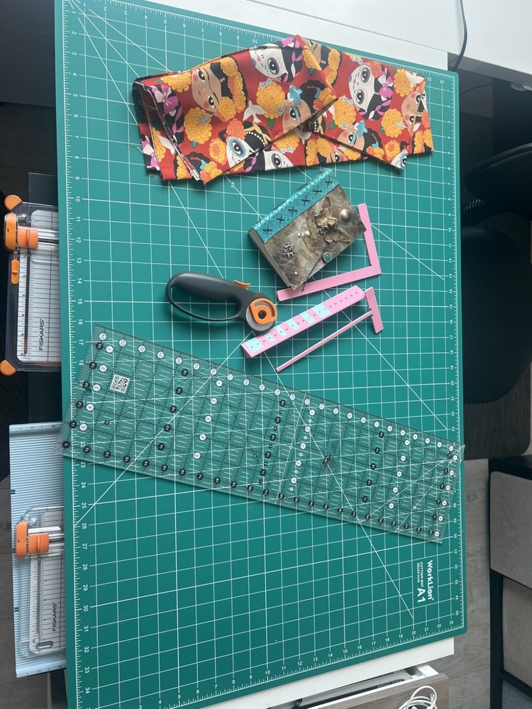 Extra Large 24"x36" Double-Sided Cutting Mat - Eco-Friendly & Scratch Resistant