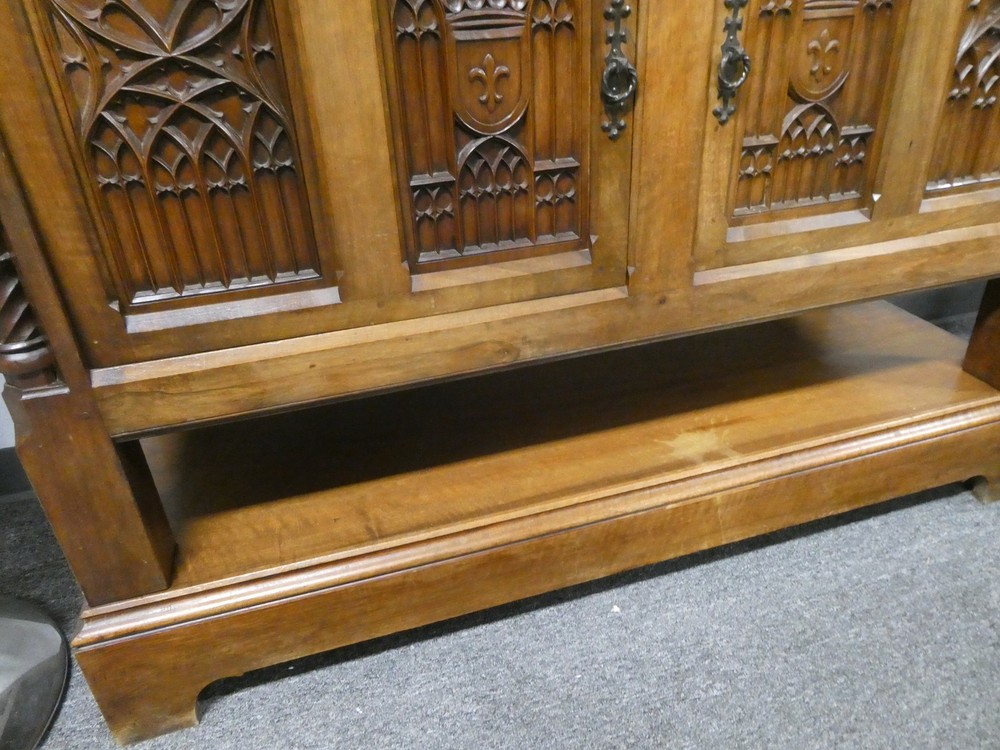 c1900 French Gothic Walnut Server Buffet'i