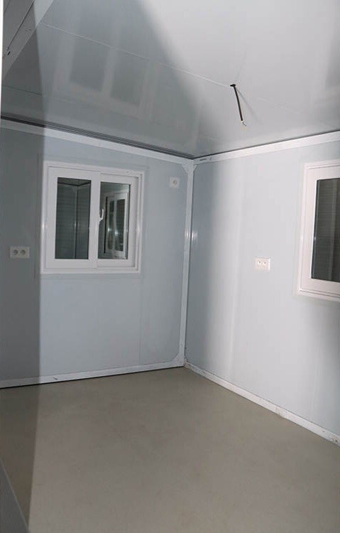 20FT Mobile Expandable Container House EMPTY - BATHROOM INCLUDED