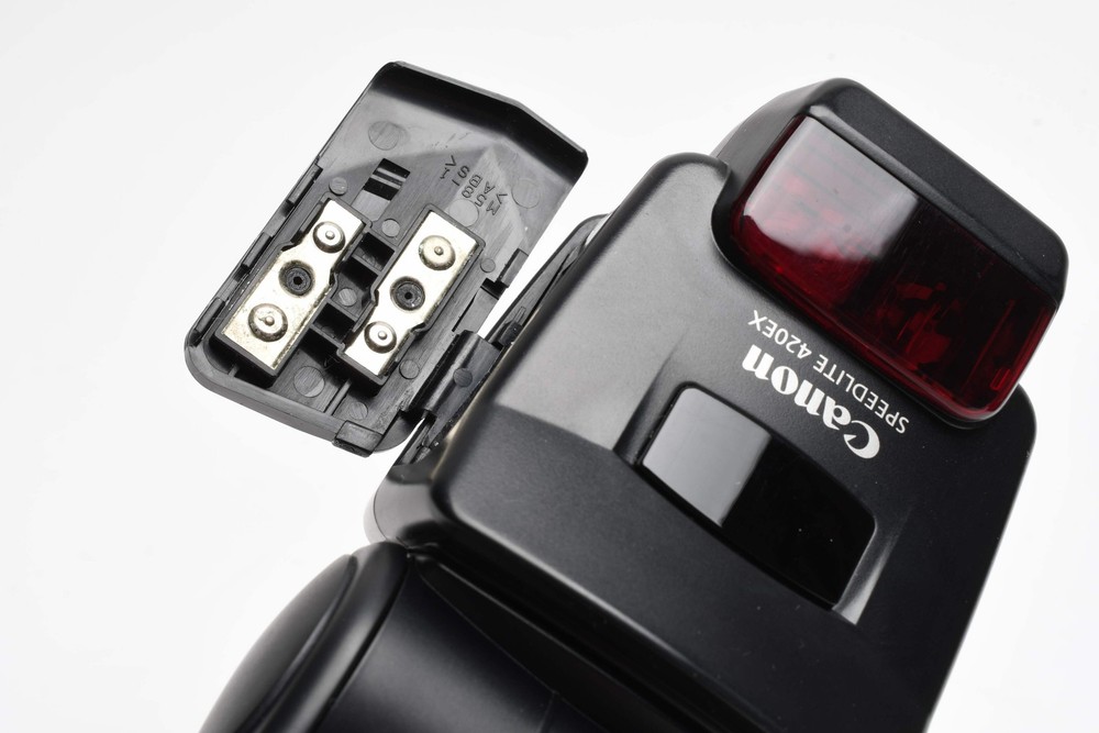 Canon 420EX Speedlite Flash, case, tested, works great w/case & manual