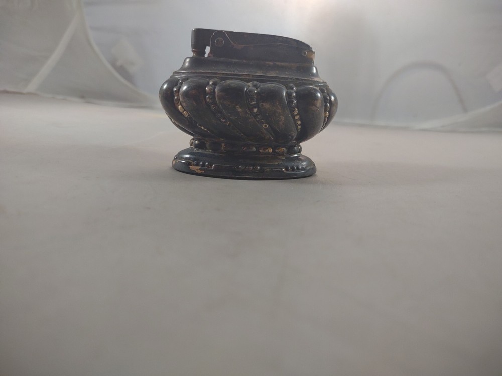 Ronson Crown silver plated 1950’s vintage table top lighter UNTESTED