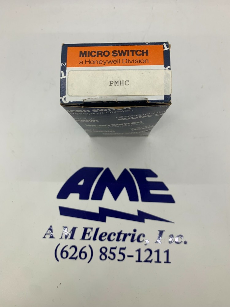 Microswitch PMHC 9036 28V Non-Illuminated Oil-tight Push Button    (H-5)