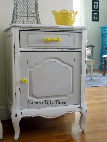 3" Antique Glass Pull Lemon Yellow