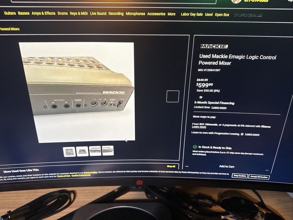 Mackie Control 8-Channel Master Control Mixer