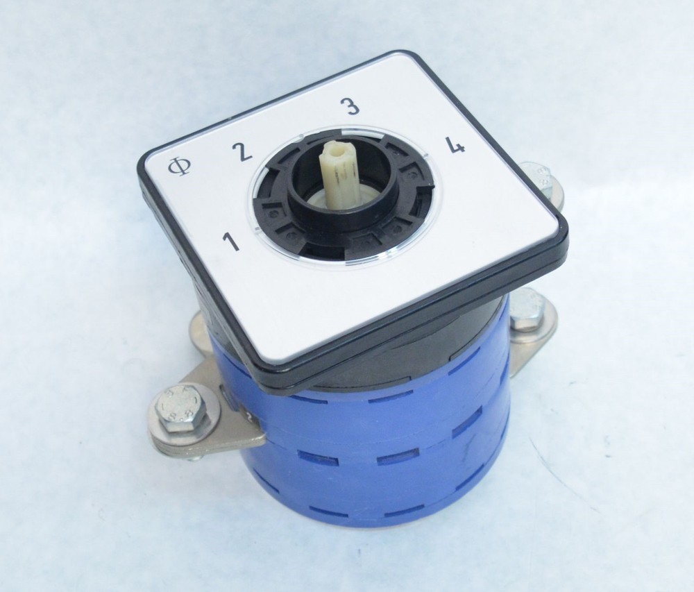 Kraus & Naimer X400 400A 600VAC Rotary Switch 200A-Interrupt