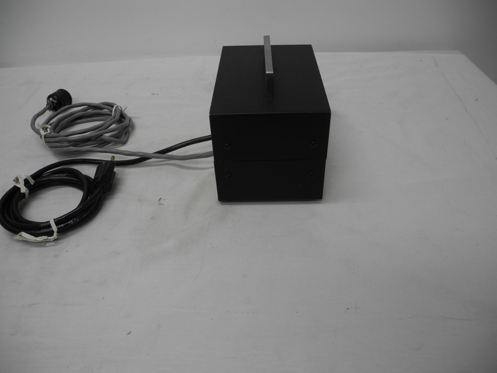 WELCH VACUUM CONTROLLER USING 1515A GAUGE TUBE