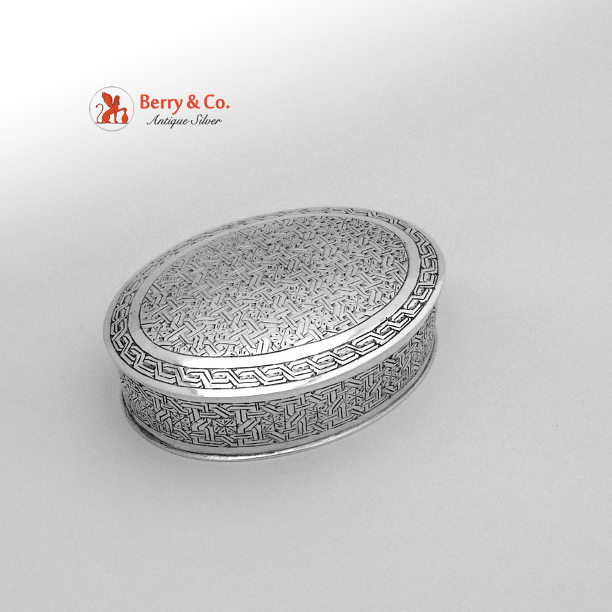 Oval Dresser Box Engraved Decorations 800 Silver 1900