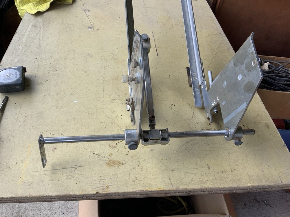 MULTIGRAPHICS 1360 Printing Press Feeder Tray Guide