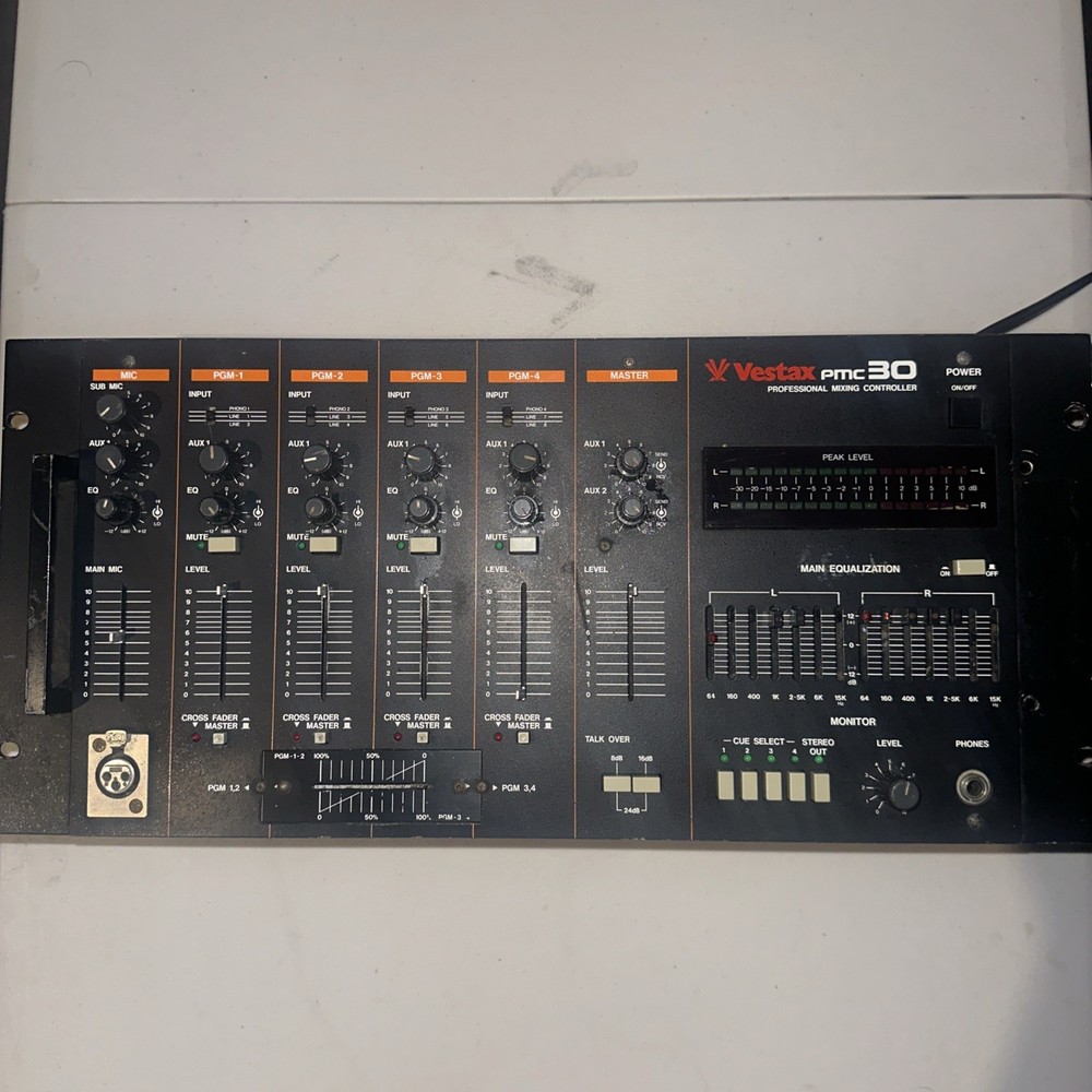 Vestax Professional Mixing Controller PMC-30 READ DESCRIPTION!!!