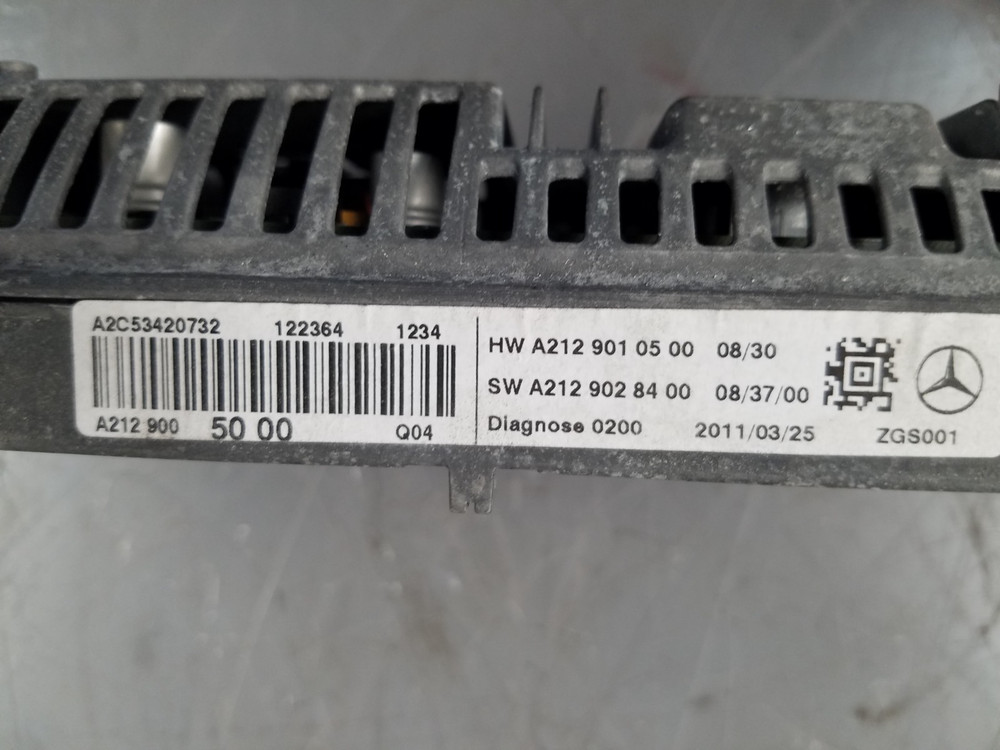 2011 Mercedes Benz AMG E 63 Navigation Display Screen #7920 B3