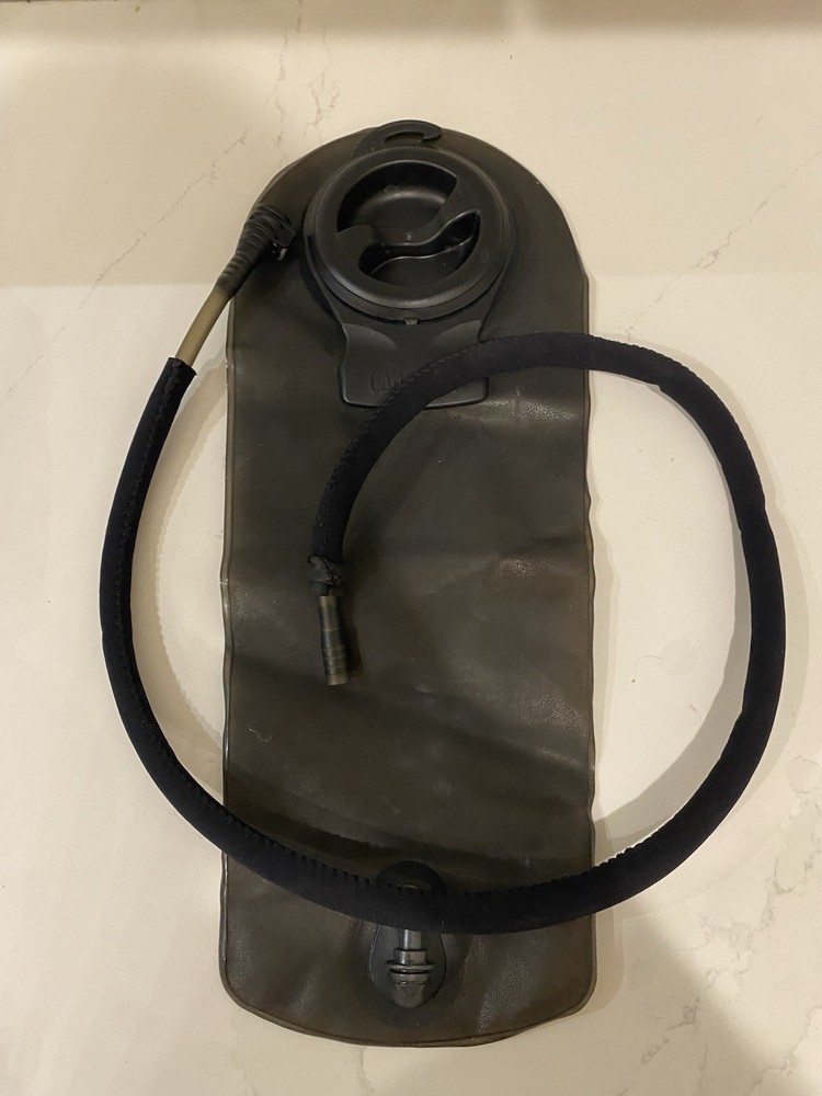 Camelback Maximum Gear M.U.L.E. Military Hydration Pack Black W/Bladder