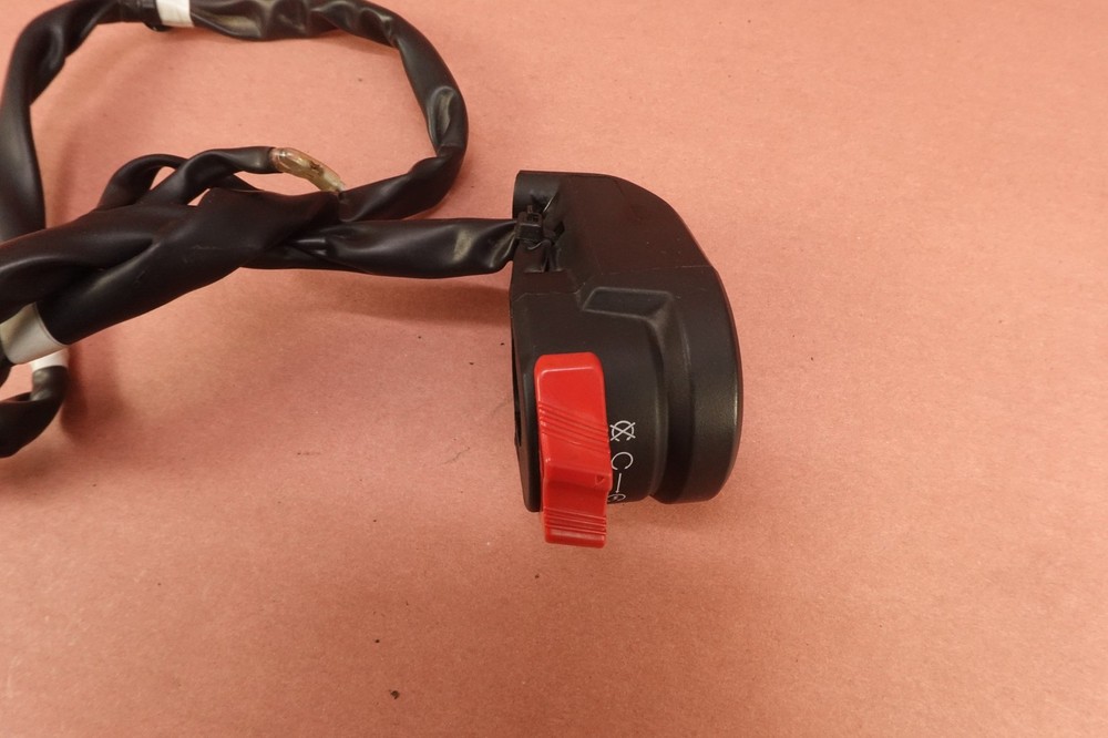 2018-2023 Yamaha R3 YZFR3 RIGHT HANDLEBAR STOP START KILL SWITCH