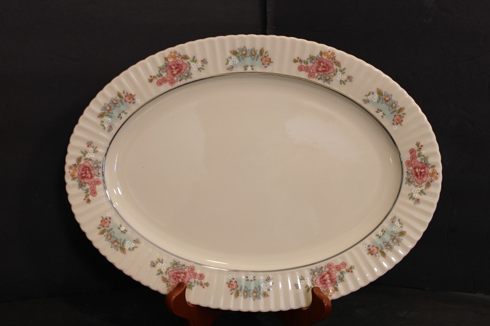 LENOX SACHET 13 1/2" OVAL PLATTER