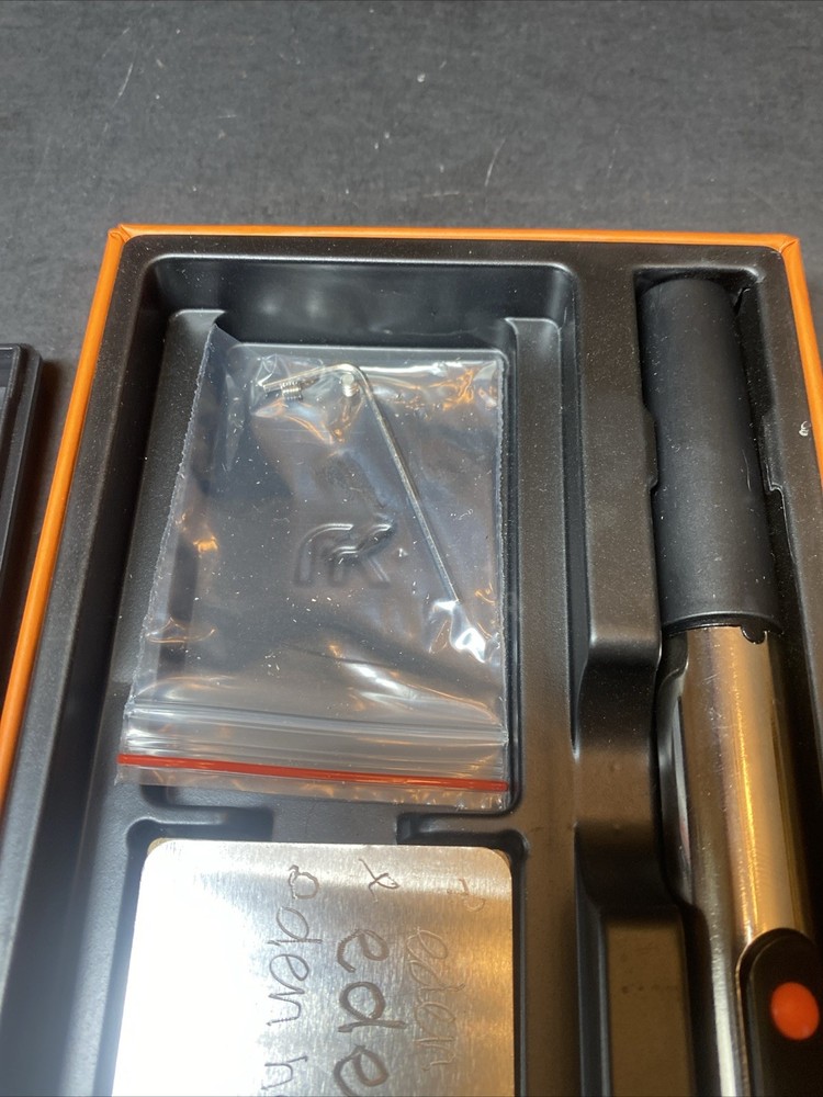Resparked • Customizer Engraving Pen - With 30 Bits! (Silver) OPEN BOX