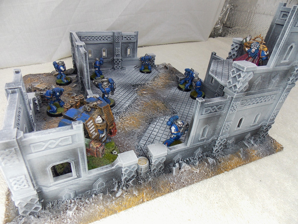 WARGAMING TERRAIN PAINTED BUILDING