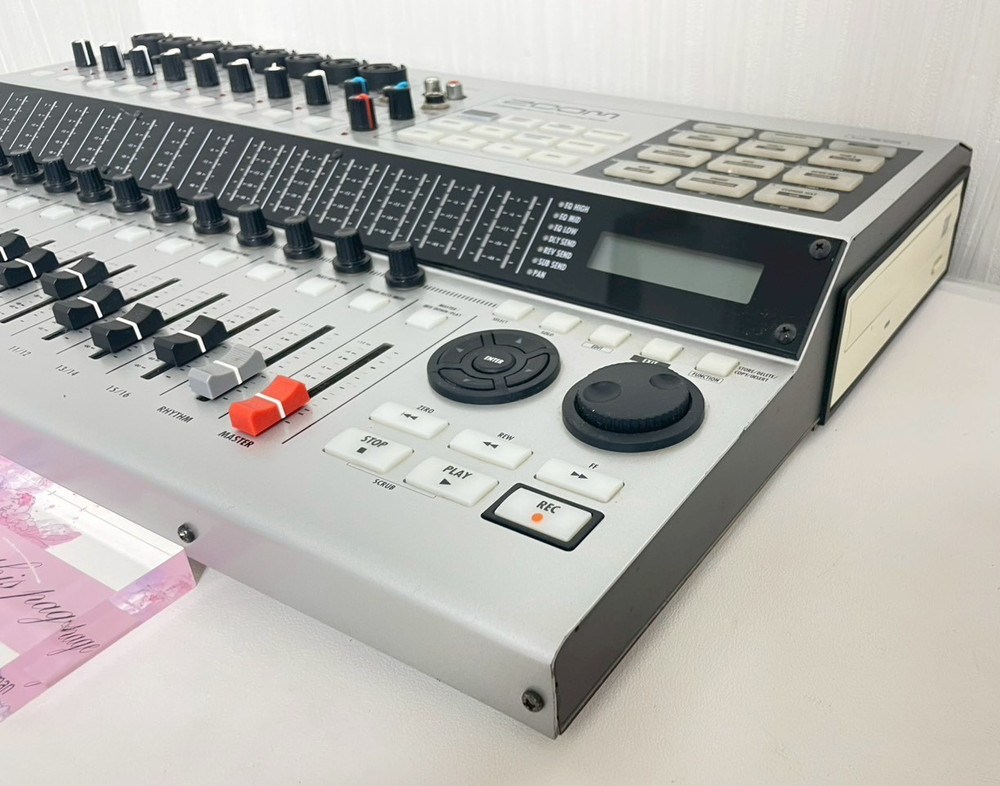 ZOOM HD16 16Track Digital Multitrack Recorder CD Burner Used Working