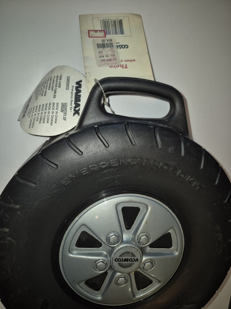 Vintage VIAMAX / COSMODA unopened Roadside Kit (also still Lights up!). NWT