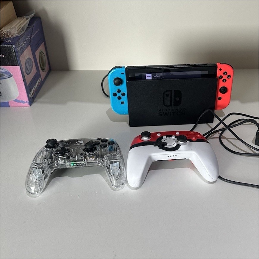 Nintendo Switch Bundle Dock Controllers HDMI Charger SD Card Tested Reset