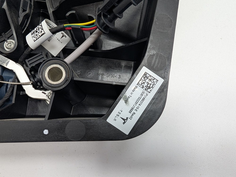 Tesla Model Y Charging Port Inlet Socket Control Module 1490374-10-E OEM