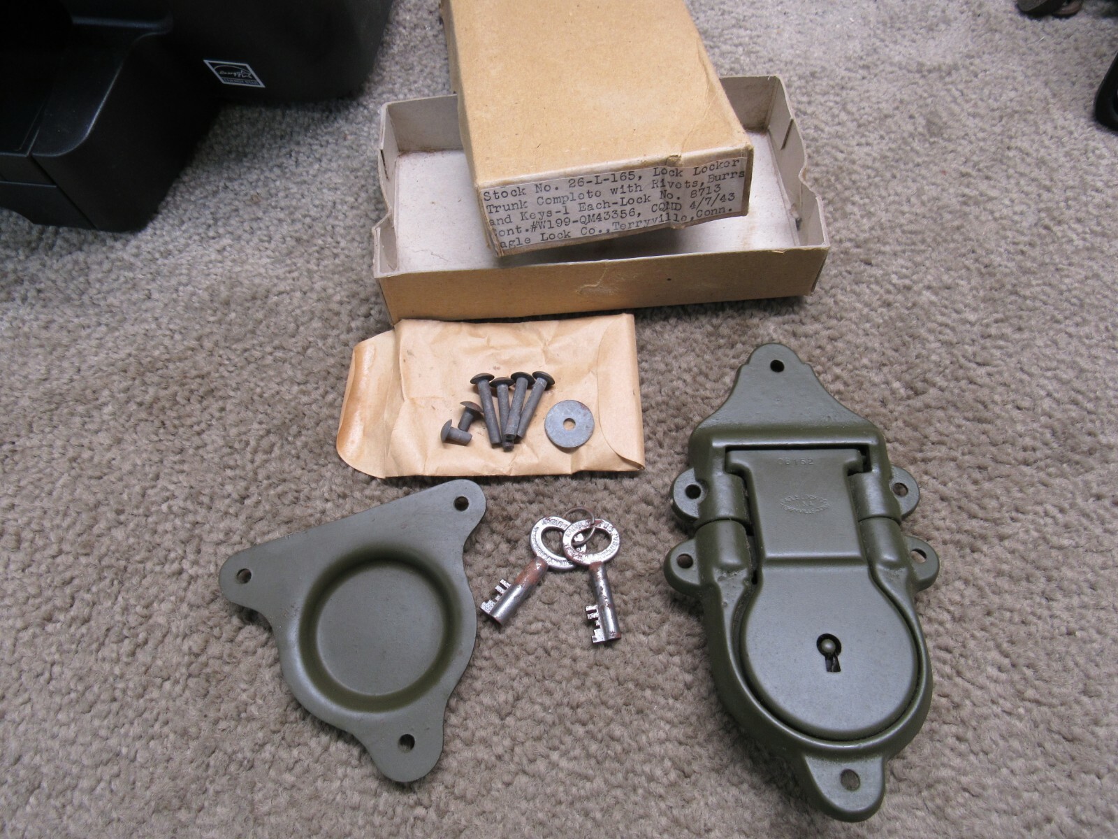 WW2 US Military Trunk Footlocker Lock W/ All Hardware 1943 Eagle Lock Co Conn