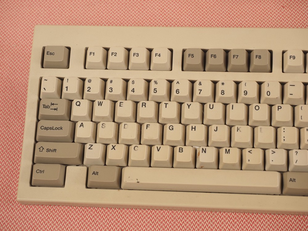 Vintage Packard Bell Wired PS/2 Keyboard Model 5139