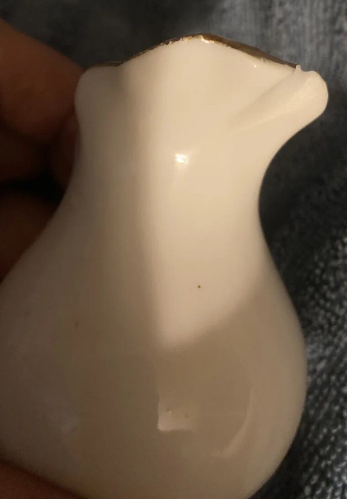 QUEEN MARY Souvenir mini Pitcher A BOND BETWEEN TWO NATIONS