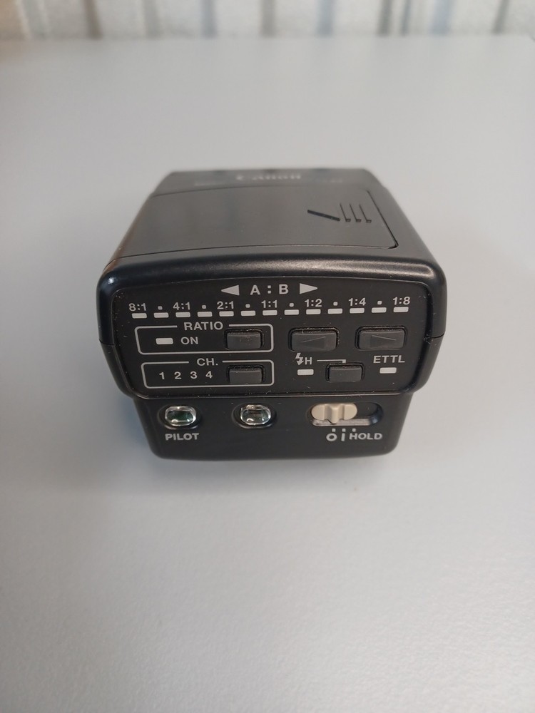 Canon Speedlite Transmitter ST-E2 With Case No Battery !