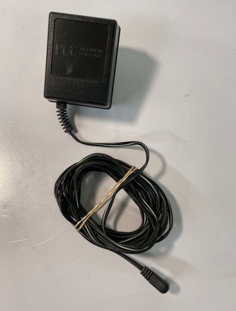 Decade MS-100 HI-FI FM Transmitter Mono w/ AC Adapter, Antenna *TESTED WORKING