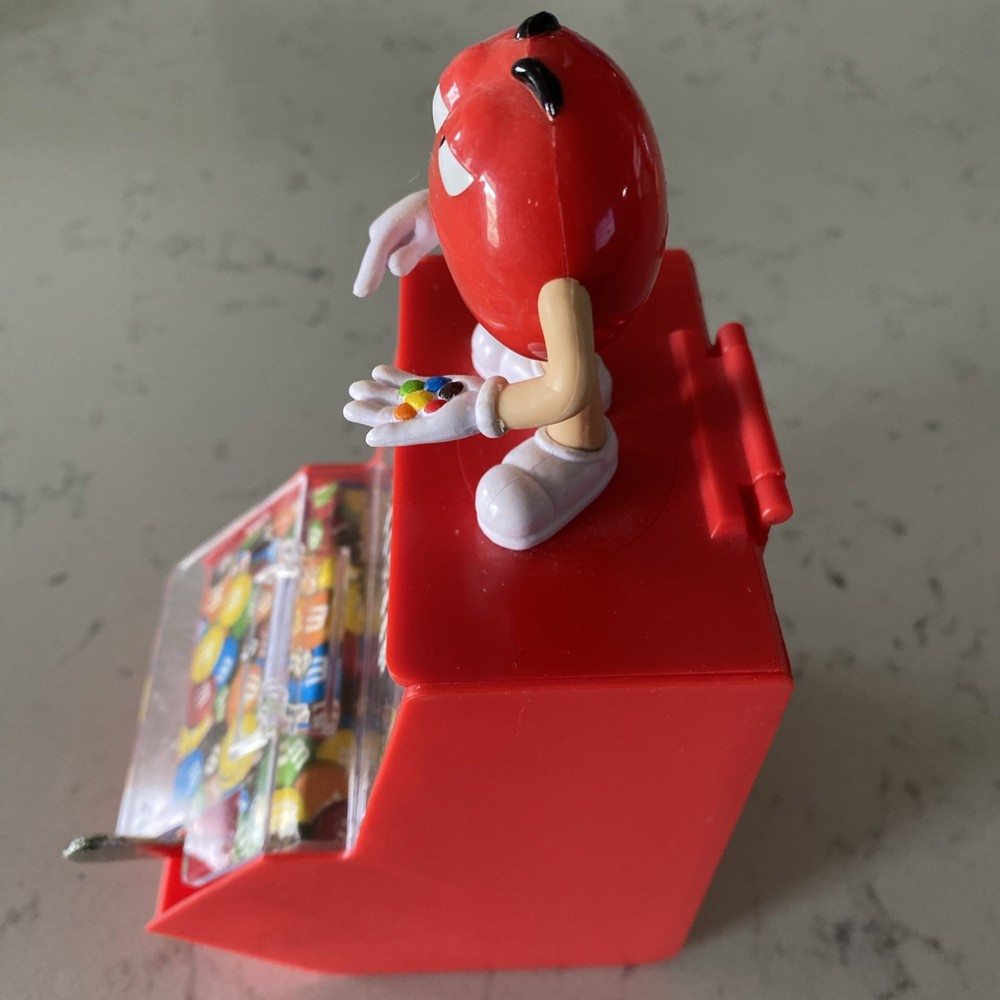 M&M's Candy Dispenser With Scoop