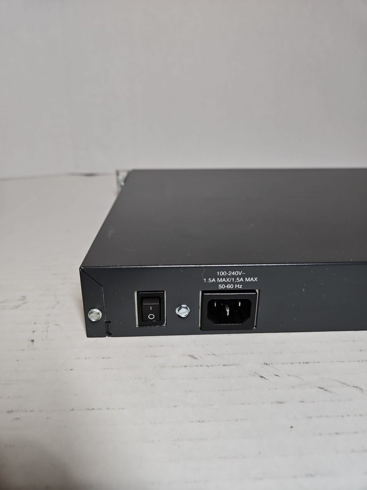 Cisco Systems 1760 Cisco 1700 Series Modular Access Network Router Switch