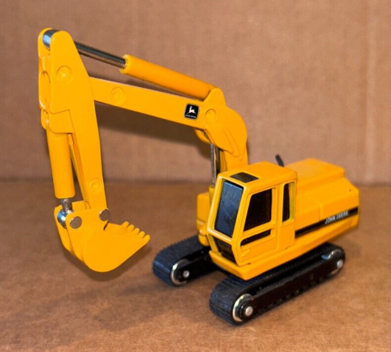 Ertl Diecast, JOHN DEERE EXCAVATOR