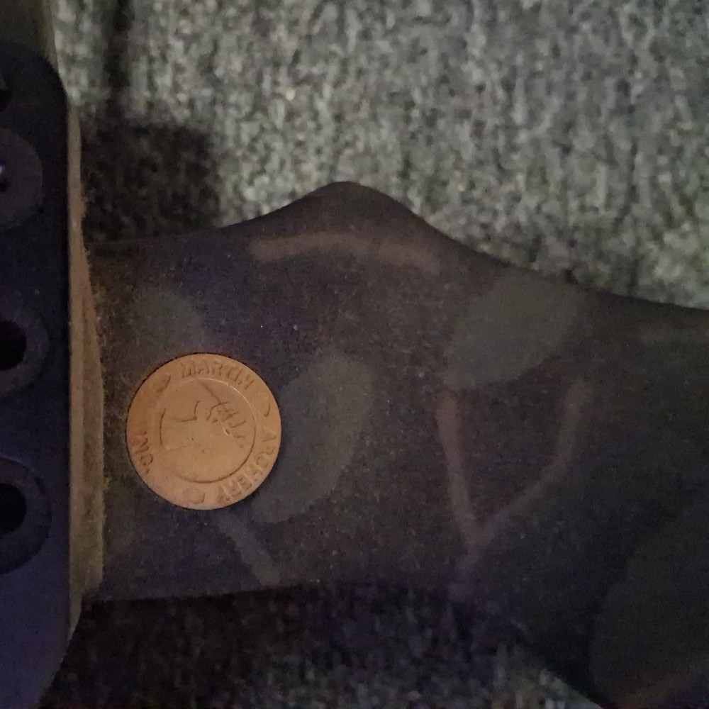 Martin Cougar Speed Flite Compound Bow W/ dead nuts sight