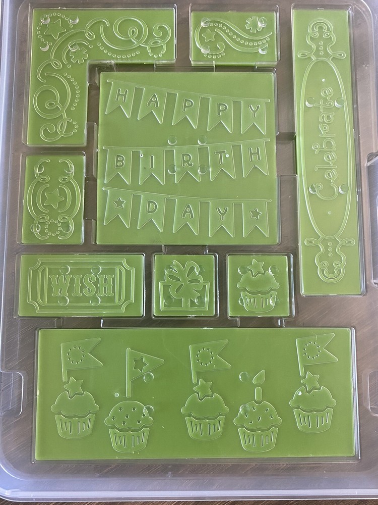 Celebrate cupcake embossing kit