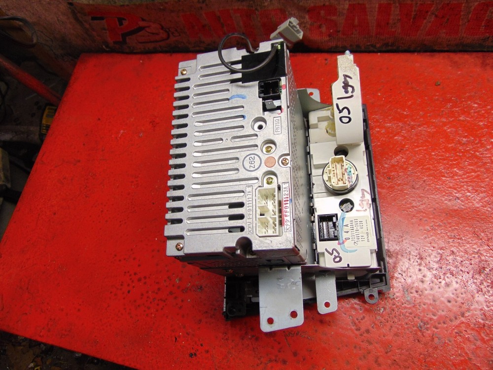 06 05 Subaru Legacy outback cd player changer & climate control switch unit